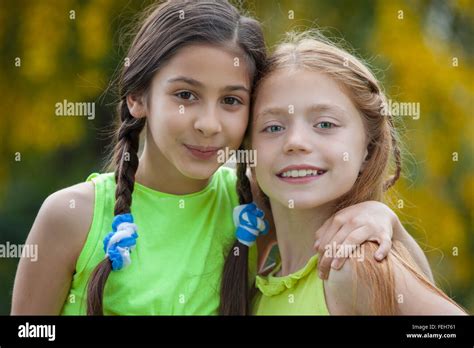 Pretty Preteen Girls Hi Res Stock Photography And Images Alamy