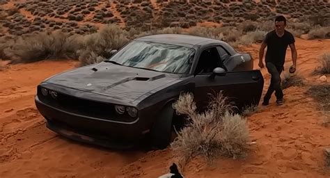 Dodge Summons The Black Ghost Avec 807 Hp 2023 Challenger Last Call