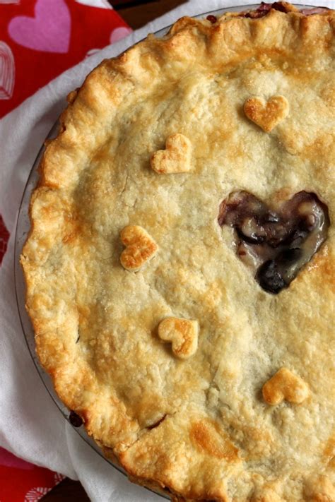 All you need is parchment paper, dry beans, dry rice or pie weights. Perfect Pie Crust 101 with Stephie Cooks