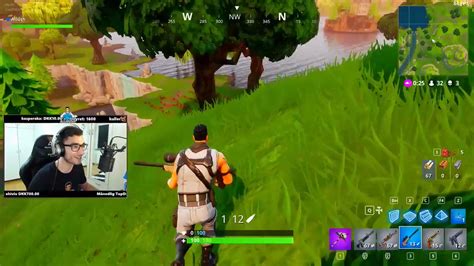 The fortnite servers are currently down and players can't login. Fortnite (@FortniteGame) | Twitter