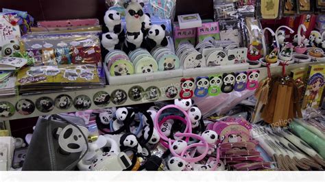 Shop Selling Panda Toys Ts Souvenirs Presents In Chengdu China Stock