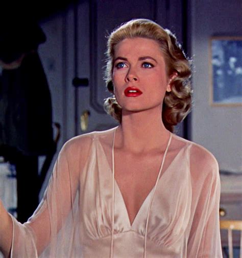 Grace kelly in rear window. dosesofgrace: Grace Kelly in Rear Window (1954) - gracefilm
