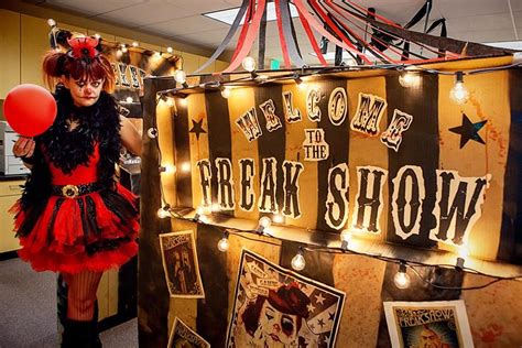 Freak Show Halloween Decorations Decroh