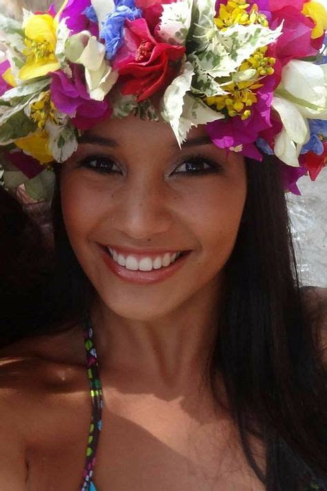 Pin By Michael On Polynesian Girls In 2020 Polynesian Girls Hawaiian Woman Royal Beauty