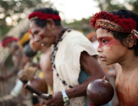 The guarani people in brazil are divided into three groups: Guarani reko: "NINGUNA CULTURA TIENE LA BELLEZA METAFÓRICA ...
