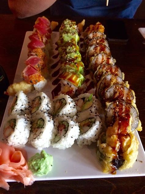 La face coffee and books yummy food tasty cafe food aesthetic food study motivation cravings healthy lifestyle. sushi aesthetic | Pretty food, Sushi dinner, Aesthetic food