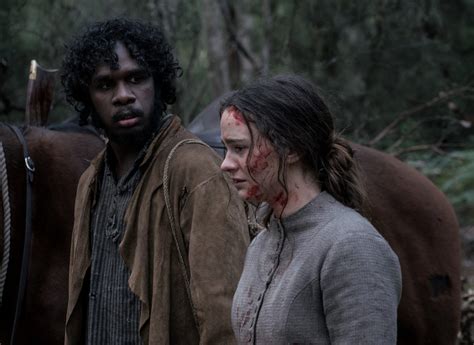 A forum featuring australian and new zealand film from the australasian region. 女囚の復讐スリラー! 凄惨な"差別・虐殺"の歴史を描きベネチア映画祭2冠『ナイチンゲール』 | 映画 | BANGER!!!