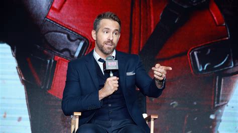 Reynolds Delays Surgery To Promote Deadpool 2 In China