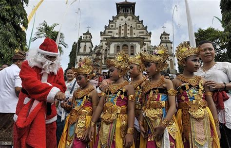 Perayaan Natal Di Berbagai Daerah Di Indonesia Satu Harapan