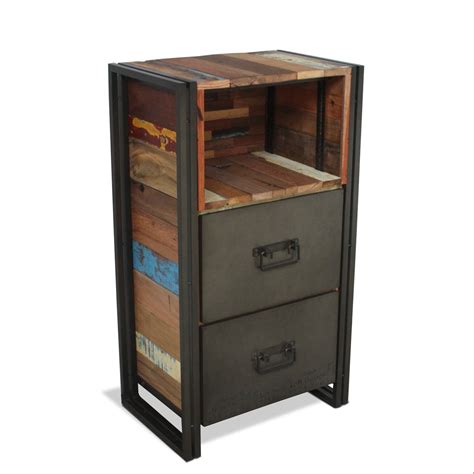 Meuble en acier de style industriel,étagère à fixer sur un mur.acier brut brossé à là mains et ensuite verni. Meuble industriel, Petite commode métal et bois style loft ...