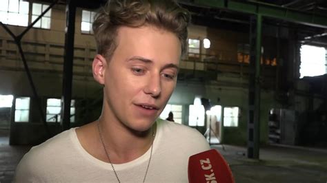 Vojta drahokoupil dokonce plánuje pořídit hnízdečko lásky. Celebwiki.cz - Vojtěch Drahokoupil