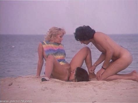 CANON MOVIES BEST SEX SCENES DANS LA CHALEUR DE ST TROPEZ 1982