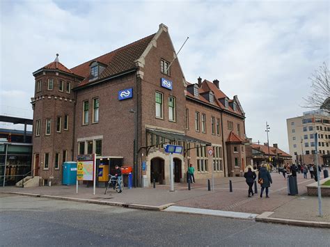 Deventer NS station bestaat 100 jaar