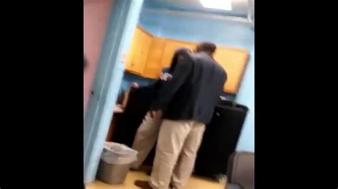Middle School Student Fights His Teacher In Class Vidéo Dailymotion