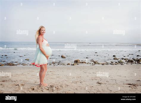 Portrait Pregnant Woman Beach Hi Res Stock Photography And Images Alamy