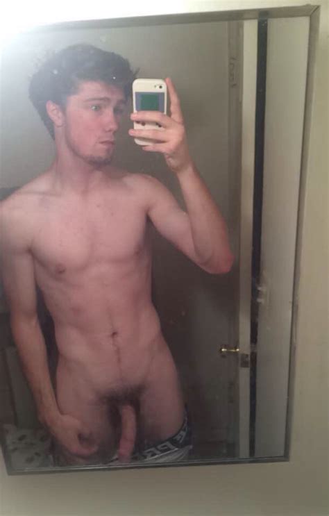 College Guy Dickfre R Naked On Free Webcam Mrgays