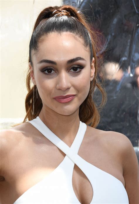 Lindsey Morgan At Pandas The Imax Experience Premiere In Hollywood 03 17 2018 Hawtcelebs