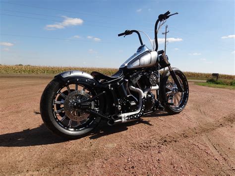 Harley Davidson Softail Deuce Custom Twisted Choppers