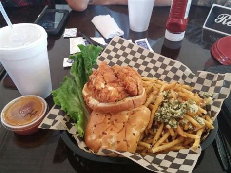 It was noon on a weekday and we were the only two people there. THE CHICKEN SHACK, Klamath Falls - Photos & Restaurant ...