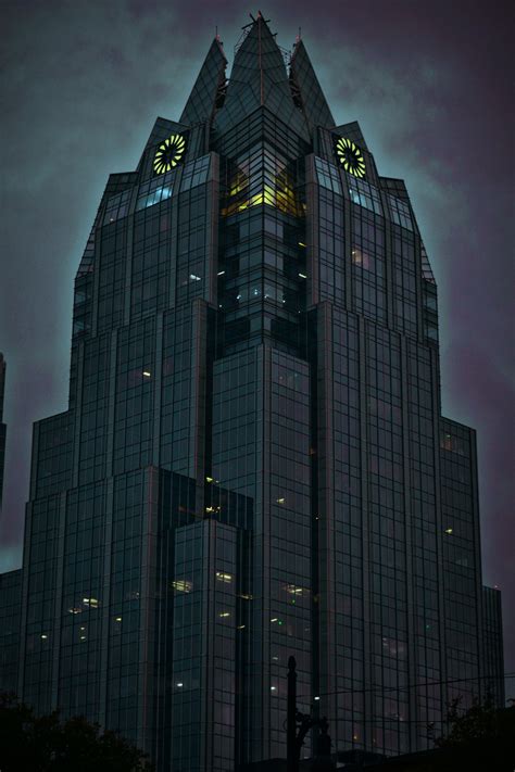 Frost bank financial center, located in boerne, texas, is at south main street 1300. Frost bank tower Austin, tX : evilbuildings