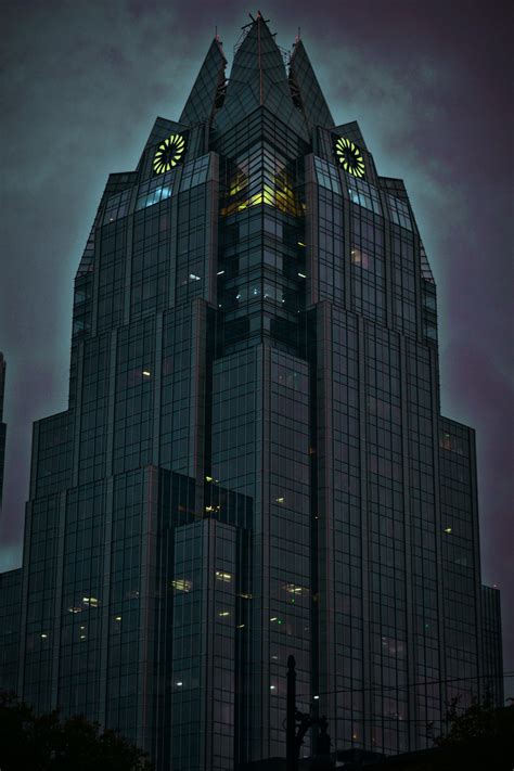 Banks financial planners atm locations. Frost bank tower Austin, tX : evilbuildings
