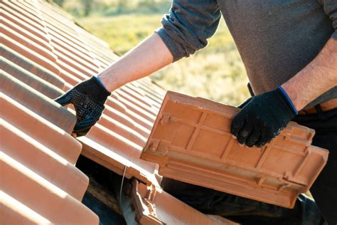 How To Install Roof Shingles A Step By Step Guide Roof Maxx
