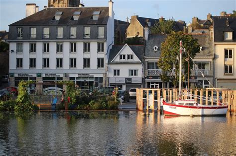 Bienvenue sur la page facebook officielle du club de volley ball de lannion. PHOTOS. Lannion : une guinguette (vraiment) au bord de l ...