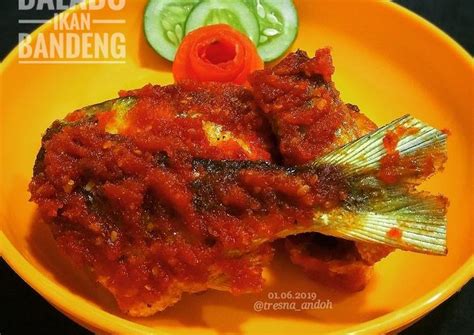 Perpaduan rasa asin ikan dan pedasnya cabe membuat aroma rasa sambel ini sangat nikmat. Resep Balado Ikan Bandeng oleh Tresna Andoh - Cookpad