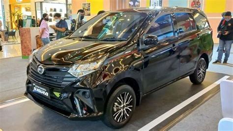 Toyota Dan Daihatsu Goda Konsumen Dengan Tampilan Calya Dan Sigra Yang