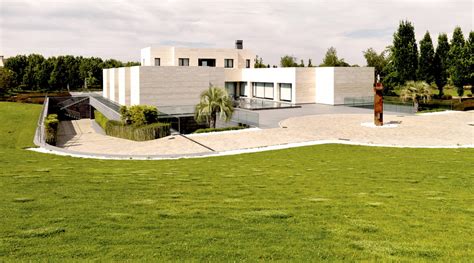Contemporary Luxury Mansion In La Finca Pozuelo De Alarcón Madrid