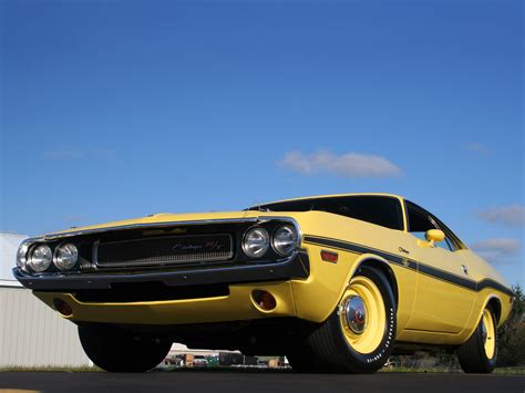 Kowalski's supercharged 1970 dodge challenger r/t actually had w22 option which are the road warrior style rally wheels which were factory mags. 1970 Dodge Challenger R-T 426 Hemi muscle classic f ...