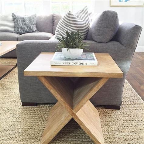 40 Inspiring Diy First Apartment Decorating Ideas Side Table Wood