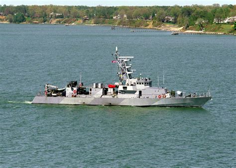 She is a 174 ft (53 m) vessel with a crew of approximately 30 sailors, normally homeported at naval amphibious base little creek, norfolk, virginia. Naval Photos: USS Firebolt (PC 10)