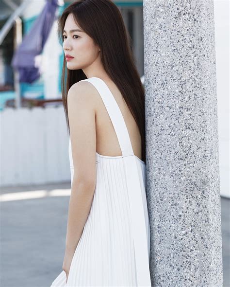 Chosun Online 朝鮮日報 元祖「春の女神」ソン・ヘギョ 魅惑のグラビア公開
