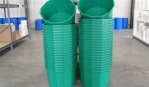 Find the best plastic tub for your application here! Feed Tubs - Water Tubs - Planter Pots - Gardening ...