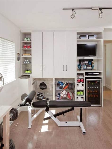 Home workout room design ideas. The 25+ best Small home gyms ideas on Pinterest | Home gym ...