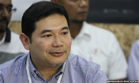 Dalam sidang media selepas mesyuarat mt umno semalam, antara yang diumumkan oleh najib razak ialah umno dan pas akan sekali lagi berkongsi pentas dalam majlis pelancaran kapal misi flotilla rohingya pada. Rafizi - "Pakatan Harapan Kenalpasti 50 Parlimen Pasti ...