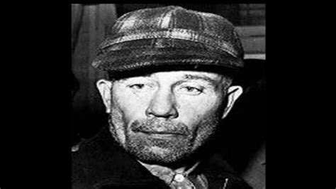 Les formes sont définies grâce à de… ed gein (en español) - YouTube