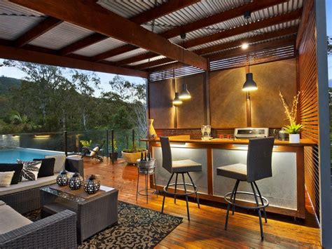 Indoor Outdoor Outdoor Living Design With Deck And Outdoor Furniture