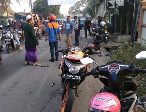 Lowongan kerja pt indofood sukses. Kecelakaan Maut, Pengendara CBR Tewas di Jalan Serang ...