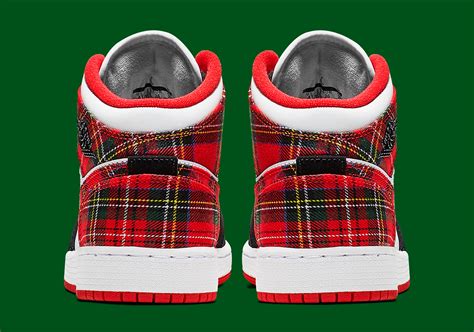 The Air Jordan 1 Mid To Release With A Seasonal Plaid Fashion Szn Online