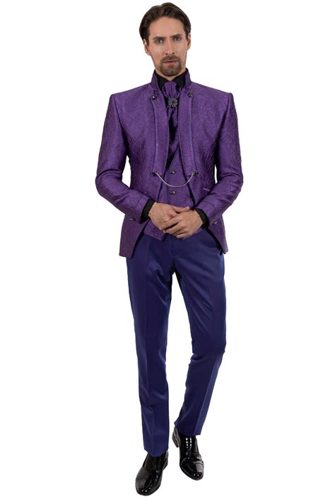 Костюм тройка мужской фиолетовый купить за 42000 руб недорогие костюмы для сцены в СПб