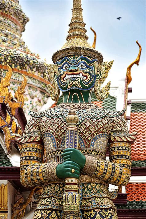 Mai 2021 beträgt die quarantänezeit für alle einreisenden wieder 14 tage. Sitten und Gebräuche in Thailand. Reiseknigge für ...