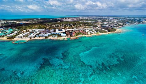 Liveaboards In George Town Cayman Islands