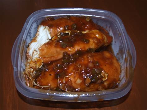 When fully cooked sprinkle the top of the chicken with green onions and cilantro. Crock Pot Spicy Boneless BBQ Chicken - Easy Recipe ...