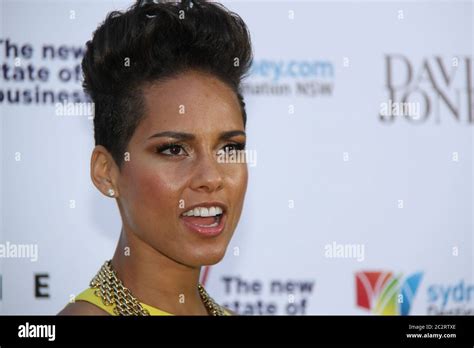 Alicia Keys Arrives On The ‘black Carpet For The 27th Annual Australia