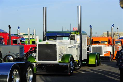 Customization For Your Big Rig From A Pro Used Semi Trailers