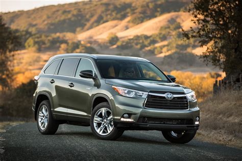 The 2016 toyota highlander hybrid is offered with just two trim levels: 2016 Toyota Highlander Hybrid: Nice and gay, but try the ...
