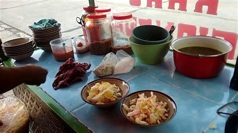 3)once done, add sesame oil and mix everything together.taking an analogy from the world of music, bubur ayam is an orchestra, and not a single piece. Breakfast Bubur ayam cianjur - YouTube