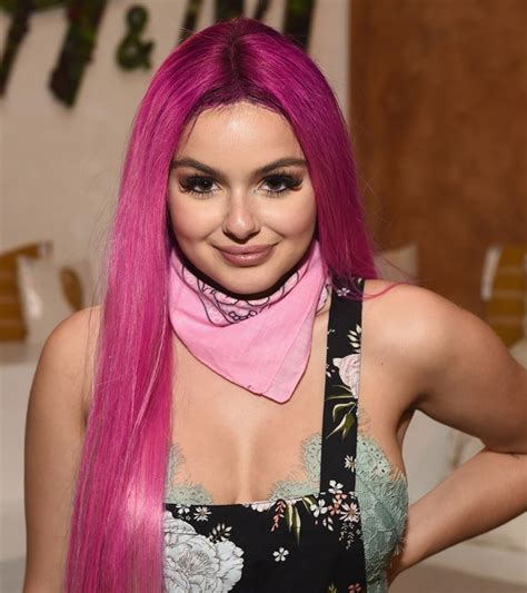 Ariel Winter Shows Off New Red Hair Color